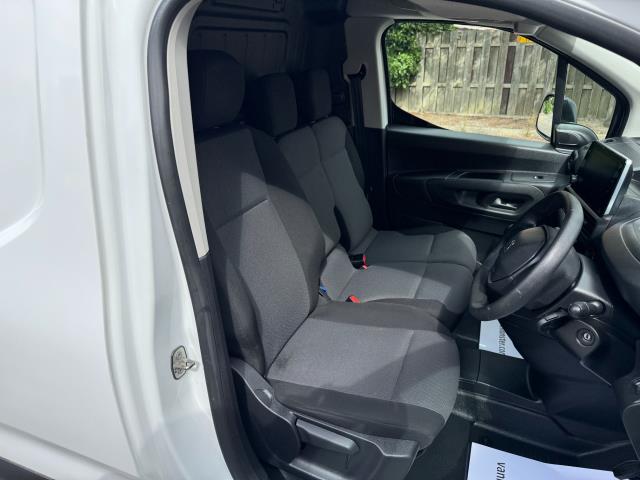 2020 Peugeot Partner 1000 1.5 Bluehdi 100 Professional Van Euro 6 SPEED RESTRICTED 70 MPH  (NV20GVW) Image 16