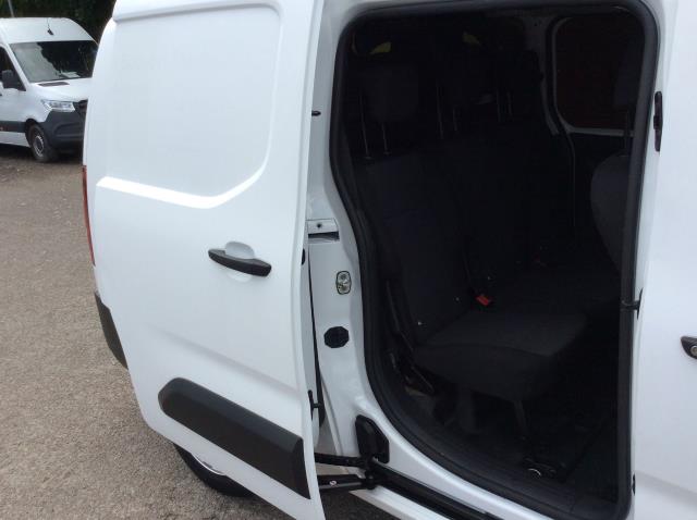 2020 Peugeot Partner 850 1.5 Bluehdi 100 Professional Crew Van (NV20GYB) Image 18