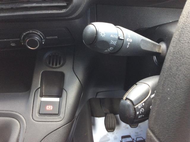 2020 Peugeot Partner 850 1.5 Bluehdi 100 Professional Crew Van (NV20GYB) Image 28