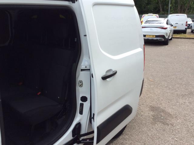 2020 Peugeot Partner 850 1.5 Bluehdi 100 Professional Crew Van (NV20GYB) Image 9