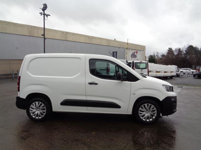 2020 Peugeot Partner 1000 1.5 Bluehdi 100 Professional Van (Limited to 70 MPH) (NV20GYT) Image 2