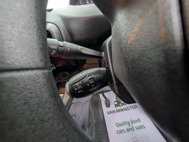 2020 Peugeot Partner 1000 1.5 Bluehdi 100 Professional Van (NV20HCJ) Image 22