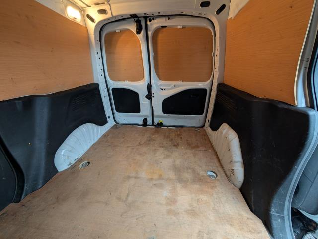 2020 Peugeot Partner 1000 1.5 Bluehdi 100 Professional Van (NV20HCJ) Image 8