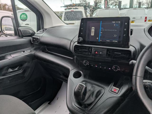 2020 Peugeot Partner 1000 1.5 Bluehdi 100 Professional Van (NV20HCJ) Image 26