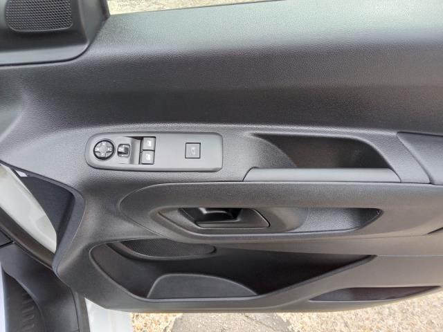 2020 Peugeot Partner 1000 1.5 Bluehdi 100 Professional Van (NV20HHC) Image 22
