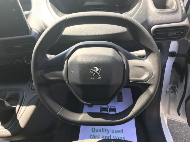2021 Peugeot Partner 1000 1.5 Bluehdi 100 Professional Van (NV21AUU) Image 22