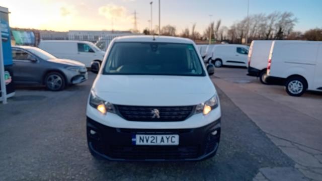 2021 Peugeot Partner 850 1.5 Bluehdi 100 Professional Crew Van (NV21AYC) Image 3