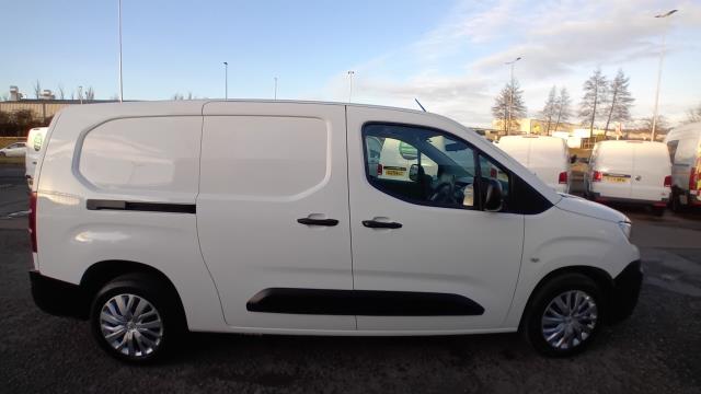 2021 Peugeot Partner 850 1.5 Bluehdi 100 Professional Crew Van (NV21AYC) Image 11