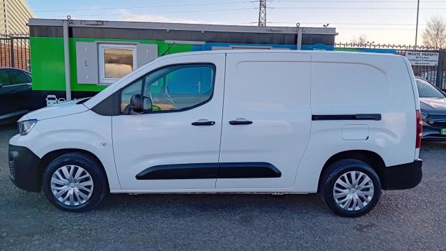 2021 Peugeot Partner 850 1.5 Bluehdi 100 Professional Crew Van (NV21AYC) Image 6