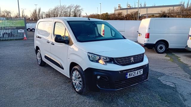 2021 Peugeot Partner 850 1.5 Bluehdi 100 Professional Crew Van (NV21AYC) Image 2