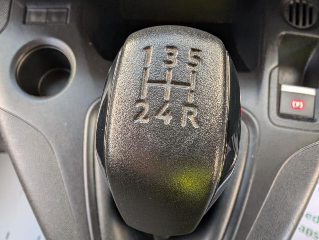 2021 Peugeot Partner 1000 1.5 Bluehdi 100 Professional Van (NV21BHN) Image 27