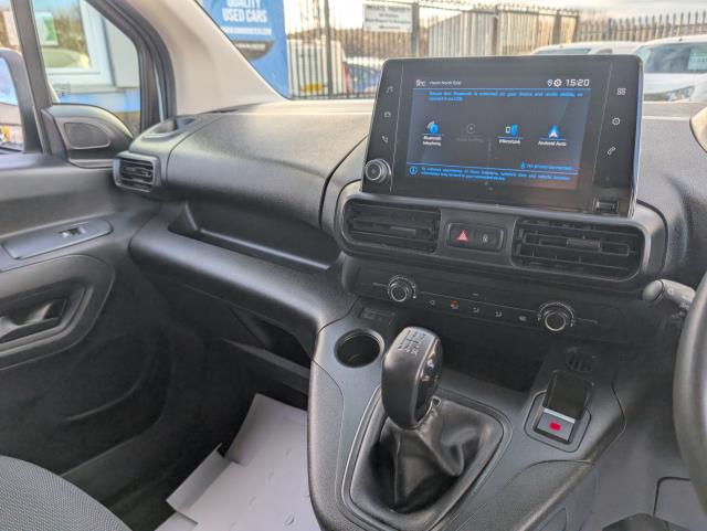 2021 Peugeot Partner 1000 1.5 Bluehdi 100 Professional Van (NV21BHN) Image 28