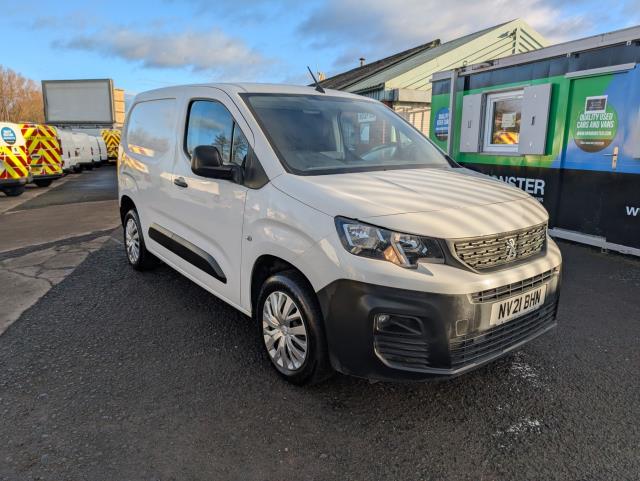 2021 Peugeot Partner 1000 1.5 Bluehdi 100 Professional Van (NV21BHN) Image 2