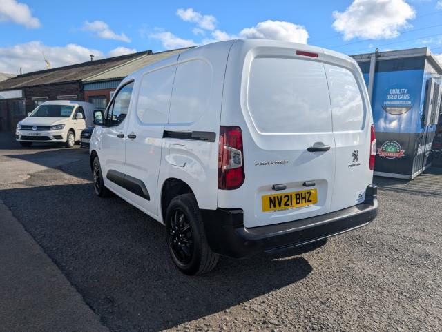 2021 Peugeot Partner 1000 1.5 Bluehdi 100 Professional Van (NV21BHZ) Image 9