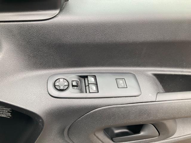 2021 Peugeot Partner 1000 1.5 Bluehdi 100 Grip Van (NV21BLZ) Image 27