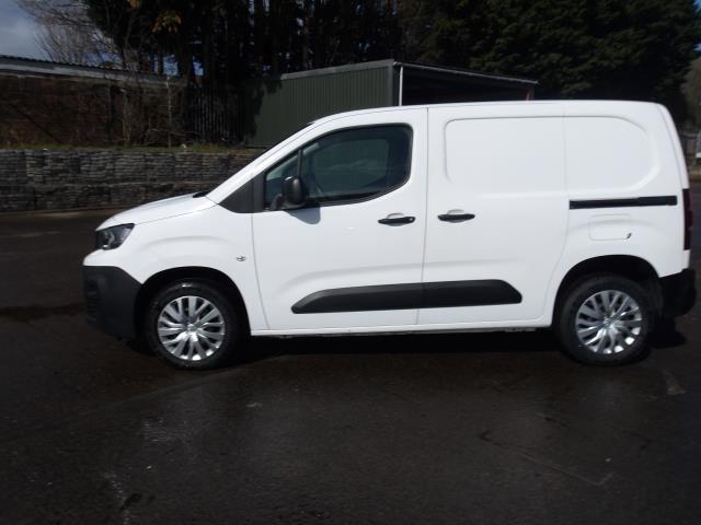 2021 Peugeot Partner 1000 1.5 Bluehdi 100 Professional Van (NV21BYK) Image 4