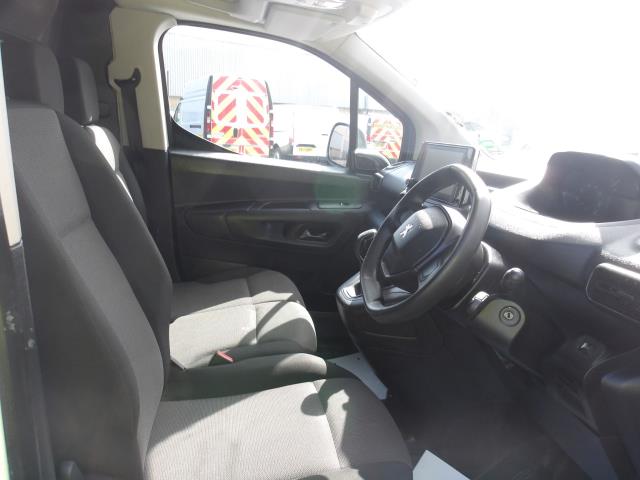 2021 Peugeot Partner 1000 1.5 Bluehdi 100 Professional Van (NV21BYK) Image 23