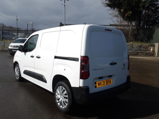 2021 Peugeot Partner 1000 1.5 Bluehdi 100 Professional Van (NV21BYK) Image 5