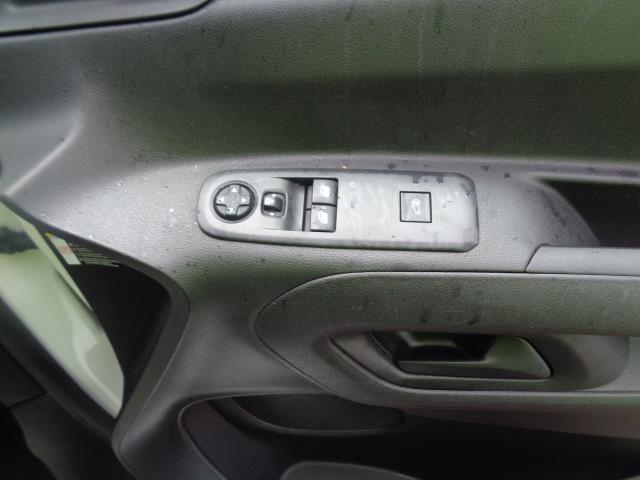 2021 Peugeot Partner 1000 1.5 Bluehdi 100 Professional Van (NV21BYW) Image 18