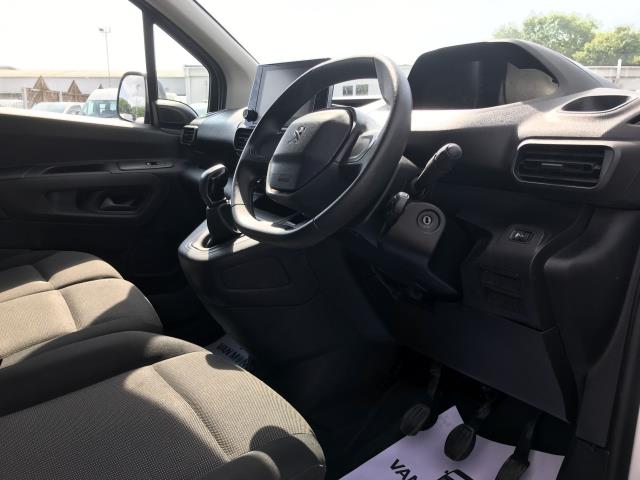 2021 Peugeot Partner 1000 1.5 Bluehdi 100 Professional Van (NV21BZC) Image 20