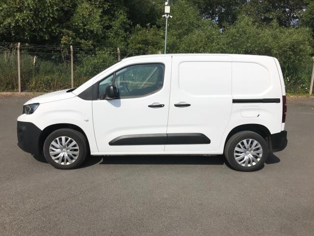 2021 Peugeot Partner 1000 1.5 Bluehdi 100 Professional Van (NV21BZC) Image 4