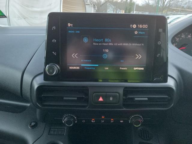 2021 Peugeot Partner 1000 1.5 Bluehdi 100 Professional Van (NV21BZF) Image 27