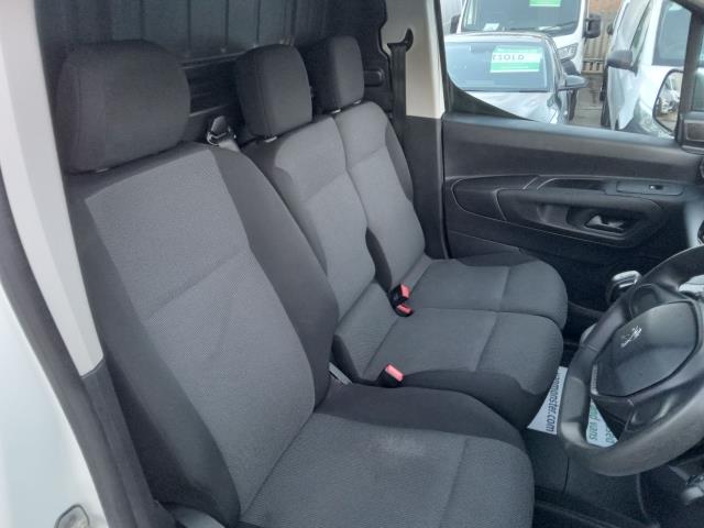 2021 Peugeot Partner 1000 1.5 Bluehdi 100 Professional Van (NV21BZF) Image 21