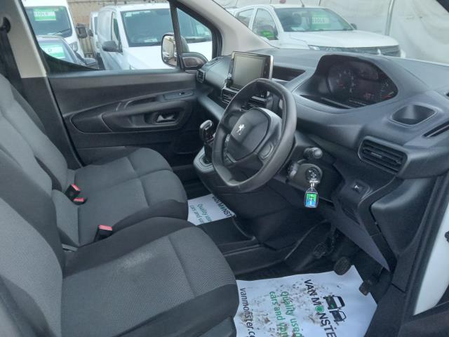 2021 Peugeot Partner 1000 1.5 Bluehdi 100 Professional Van (NV21BZF) Image 20