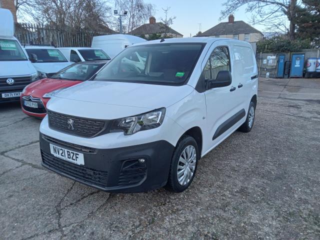 2021 Peugeot Partner 1000 1.5 Bluehdi 100 Professional Van (NV21BZF) Image 4