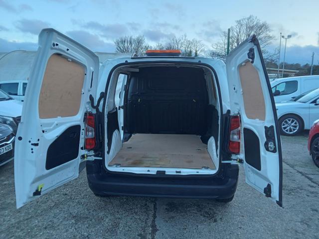 2021 Peugeot Partner 1000 1.5 Bluehdi 100 Professional Van (NV21BZF) Image 11