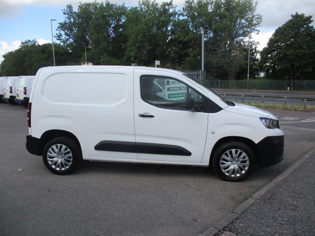 2021 Peugeot Partner STANDARD 1000 1.5 BLUE HDI 100PS PROFESSIONAL (NV21DLU) Image 3