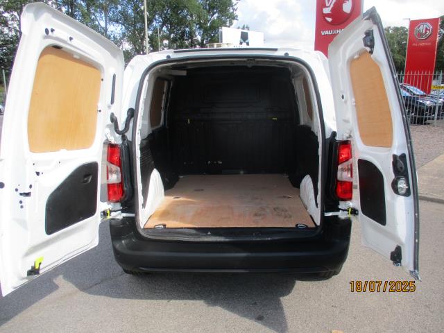 2021 Peugeot Partner STANDARD 1000 1.5 BLUE HDI 100PS PROFESSIONAL (NV21DLU) Image 29