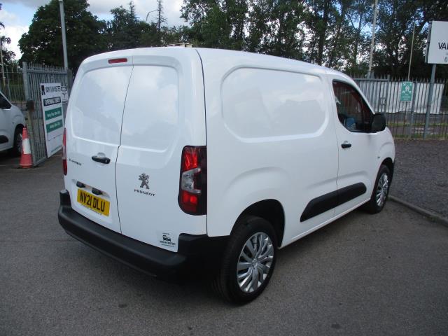 2021 Peugeot Partner STANDARD 1000 1.5 BLUE HDI 100PS PROFESSIONAL (NV21DLU) Image 4
