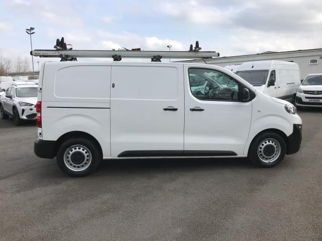 2021 Peugeot Expert 1400 2.0 Bluehdi 120 Professional Van (NV21EBZ) Image 12