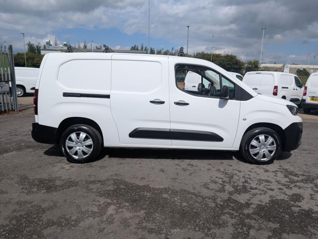 2021 Peugeot Partner 950 1.5 Bluehdi 100 Professional Van (NV21EKN) Image 12