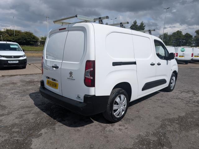 2021 Peugeot Partner 950 1.5 Bluehdi 100 Professional Van (NV21EKN) Image 11