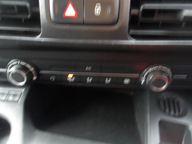 2021 Peugeot Partner 950 1.5 Bluehdi 100 Professional Van      *70mph ltd* (NV21EKP) Image 30