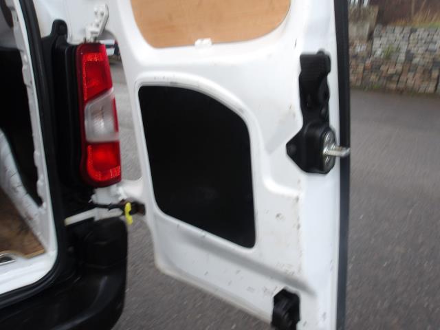 2021 Peugeot Partner 950 1.5 Bluehdi 100 Professional Van      *70mph ltd* (NV21EKP) Image 19
