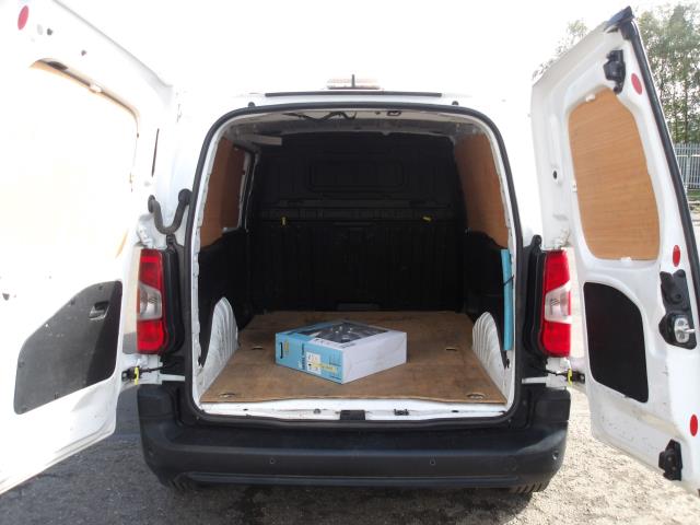 2021 Peugeot Partner 1000 1.5 Bluehdi 100 Professional Van (NV21FCU) Image 12
