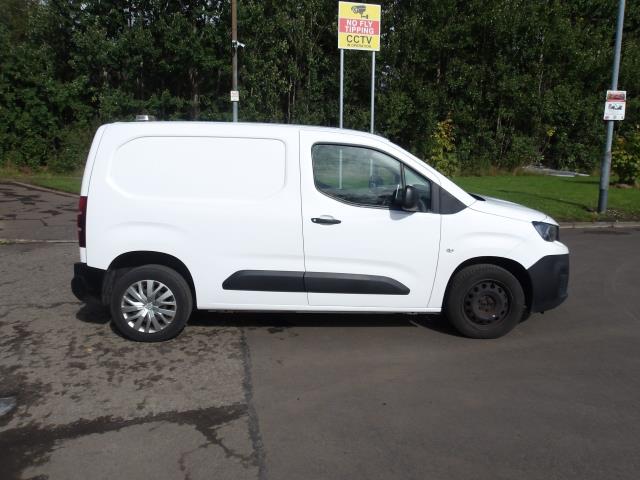 2021 Peugeot Partner 1000 1.5 Bluehdi 100 Professional Van (NV21FCU) Image 11