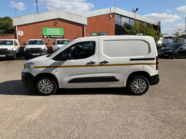 2021 Peugeot Partner 1000 1.5 Bluehdi 100 Professional Van (NV21FLJ) Image 6