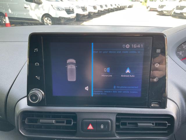 2021 Peugeot Partner 1000 1.5 Bluehdi 100 Professional Van (NV21FLJ) Image 22