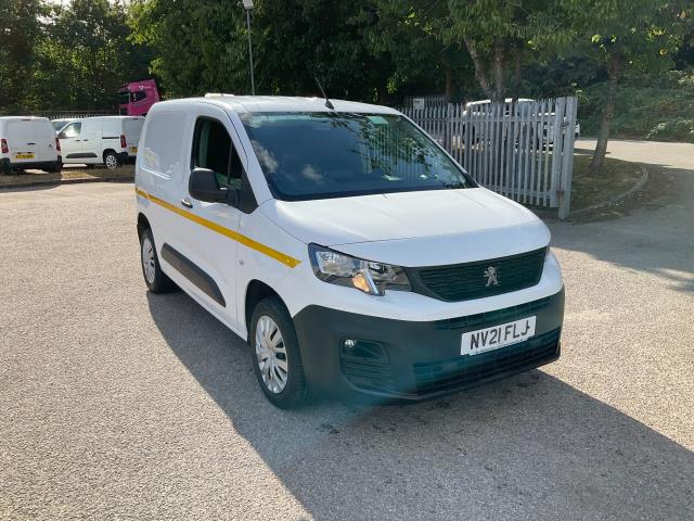 2021 Peugeot Partner 1000 1.5 Bluehdi 100 Professional Van (NV21FLJ) Image 2