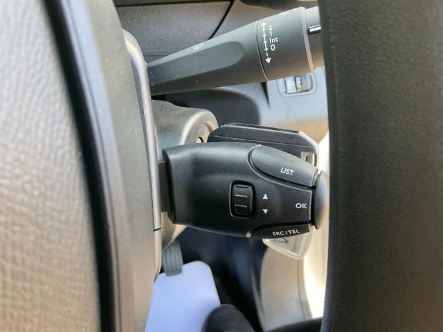 2021 Peugeot Partner 1000 1.5 Bluehdi 100 Professional Van (NV21FLJ) Image 27