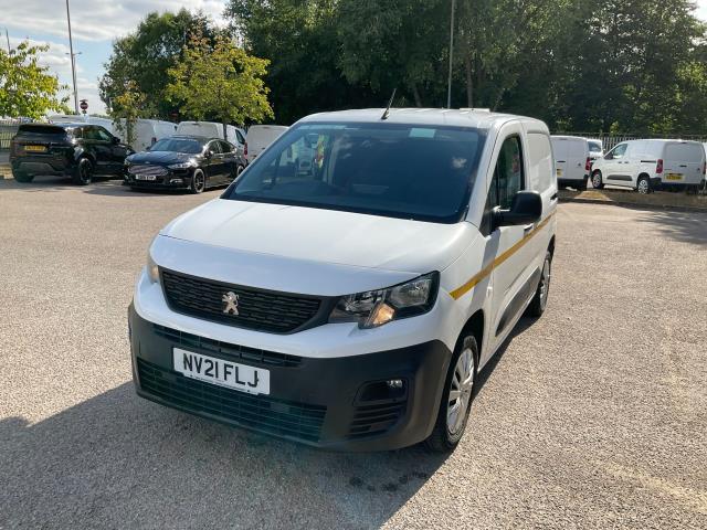 2021 Peugeot Partner 1000 1.5 Bluehdi 100 Professional Van (NV21FLJ) Image 5