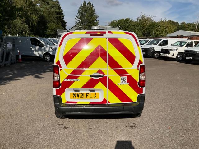 2021 Peugeot Partner 1000 1.5 Bluehdi 100 Professional Van (NV21FLJ) Image 11