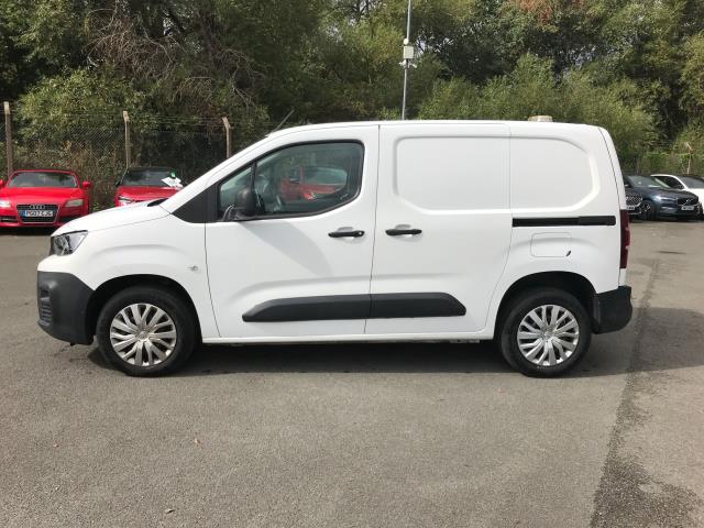 2021 Peugeot Partner 1000 1.5 Bluehdi 100 Professional Van (NV21FLP) Image 5