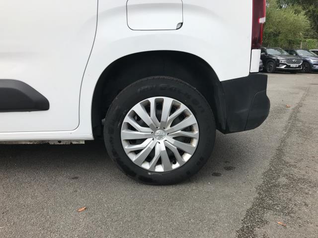 2021 Peugeot Partner 1000 1.5 Bluehdi 100 Professional Van (NV21FLP) Image 14