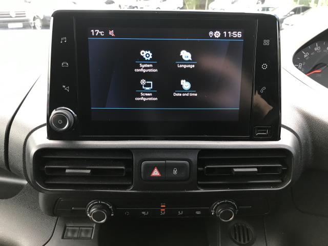2021 Peugeot Partner 1000 1.5 Bluehdi 100 Professional Van (NV21FMF) Image 18
