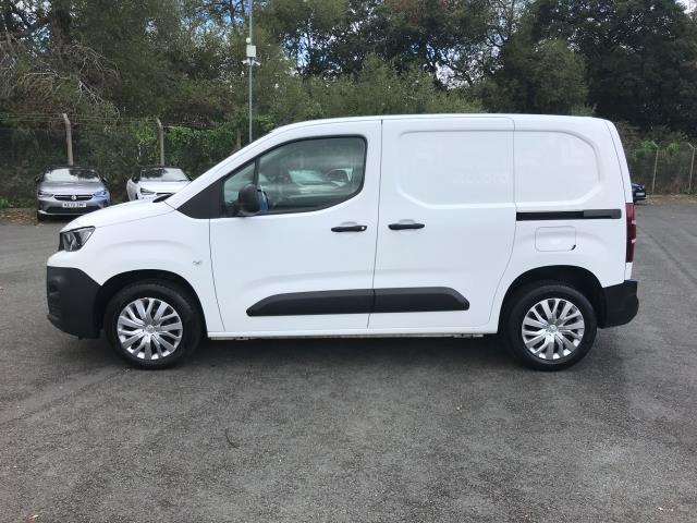 2021 Peugeot Partner 1000 1.5 Bluehdi 100 Professional Van (NV21FMF) Image 5